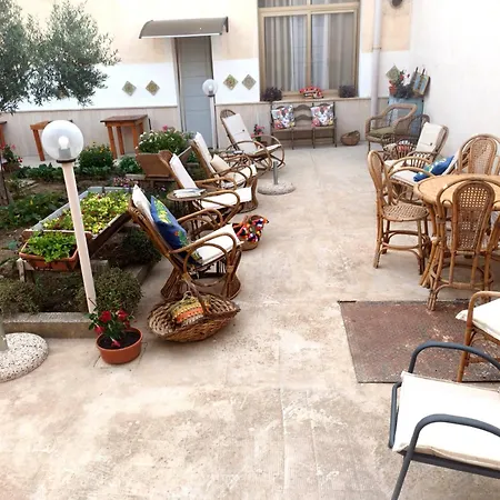 Ada Guest house *